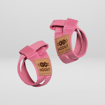 HookIt i Pink fra MakeIt på lysegrå baggrund