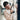 Mand laver lat pulldown med StrapIt straps i fitnesscenter