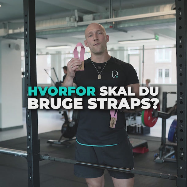 StrapIt Lifting Straps er danskproducerede trænings straps i høj kvalitet, designet til at hjælpe dig med at løfte tungere og længere. De aflaster hænder og underarme, så du kan fokusere på teknik og styrke ved dødløft, rows og shrugs. Vores lifting straps er fremstillet af slidstærkt læder og bomuldsbånd med dobbelte forstærkninger, hvilket sikrer holdbarhed selv under hård træning. 